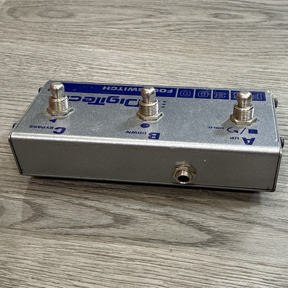 DigiTech FS300 3-Button Footswitch - Picture 4 of 5